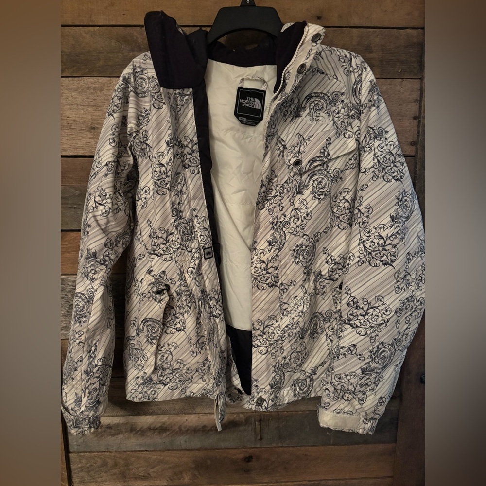 The North Face Black and White Women's Ski/Snowboard Jacket